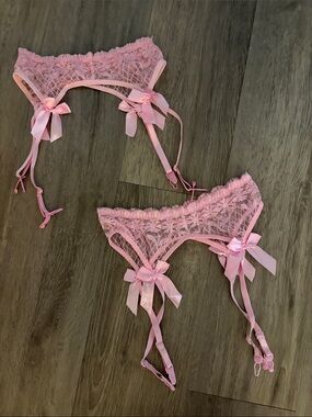 Delicate Pink Lace Bows Garter Set - Women Intimates